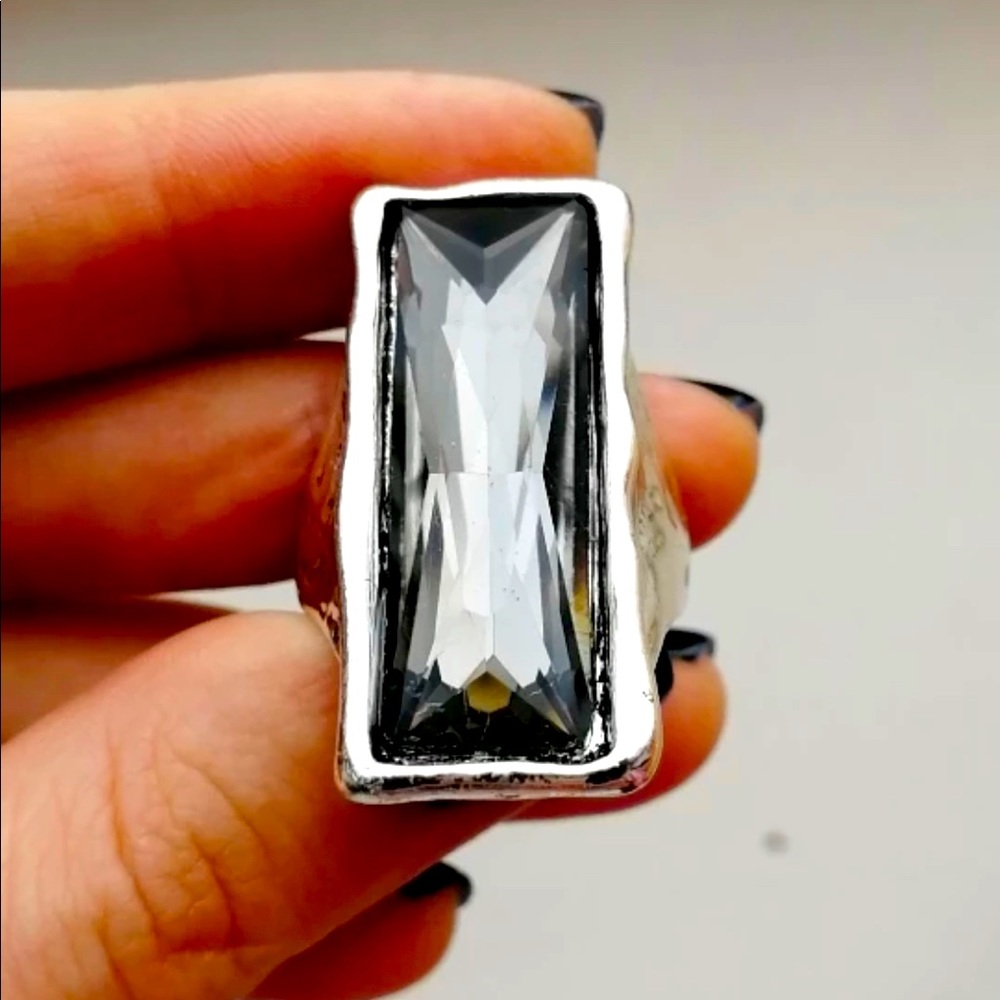 Gray Quartz Rectangle Stone Ring